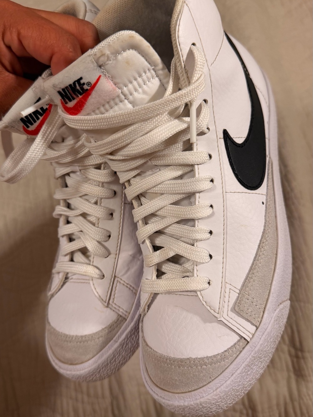 Nike Blazer Mid '77 GS White Black Sneakers Size 5.5Y / Women’s 7